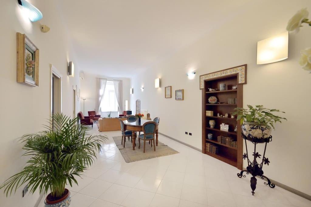 Charming Apartment Napoli Ngoại thất bức ảnh